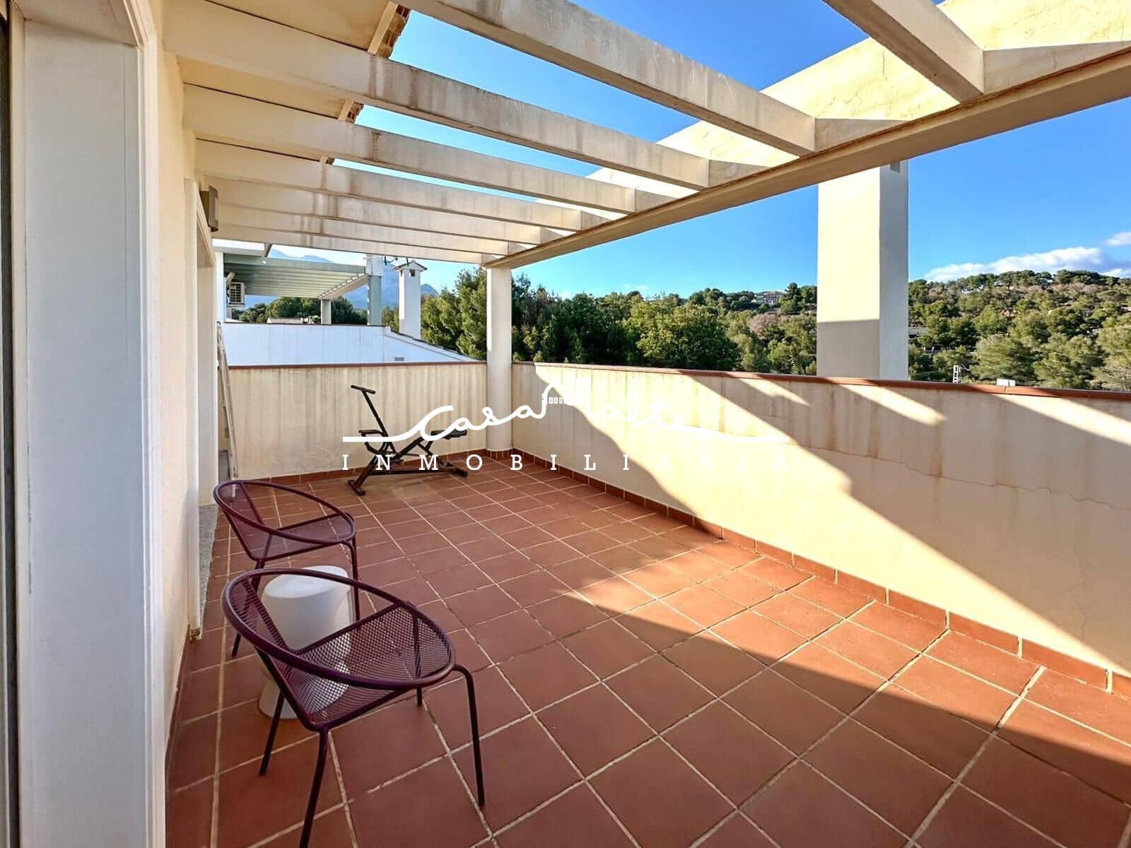 4 bedroom Villa for sale in Alfaz del Pi / L'Alfas del Pi - € 398,000 (Ref: 9100870)