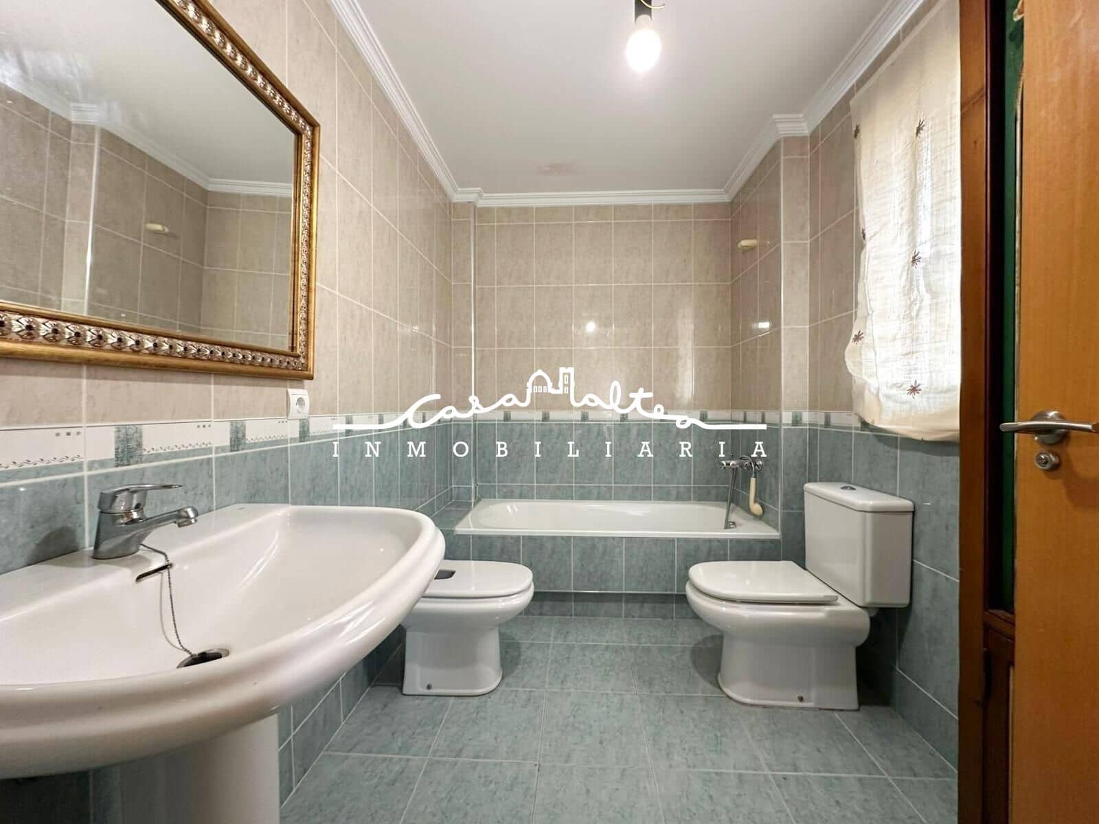 4 bedroom Villa for sale in Alfaz del Pi / L'Alfas del Pi - € 398,000 (Ref: 9100870)