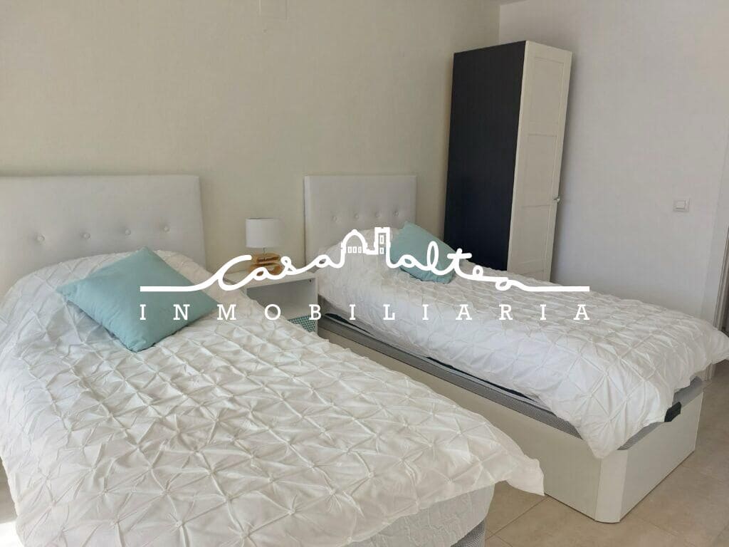 Chalet de 6 habitaciones en Alfaz del Pi / L'Alfàs del Pi en venta con piscina - 725.000 € (Ref: 9108860)