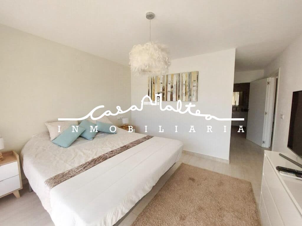 Chalet de 6 habitaciones en Alfaz del Pi / L'Alfàs del Pi en venta con piscina - 725.000 € (Ref: 9108860)