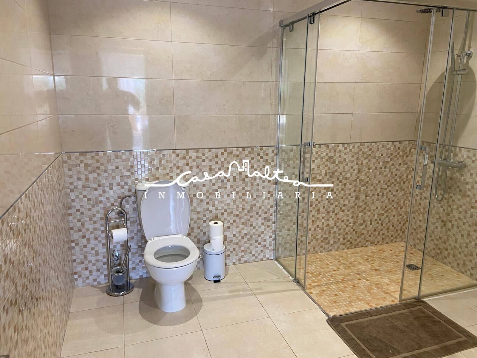 Chalet de 6 habitaciones en Alfaz del Pi / L'Alfàs del Pi en venta con piscina - 725.000 € (Ref: 9108860)