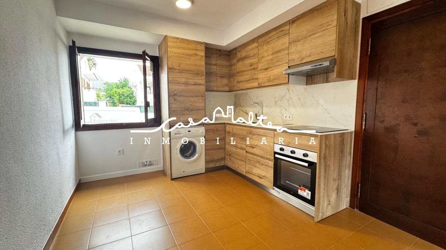 2 bedroom Apartment for sale in Alfaz del Pi / L'Alfas del Pi - € 235,000 (Ref: 9161173)