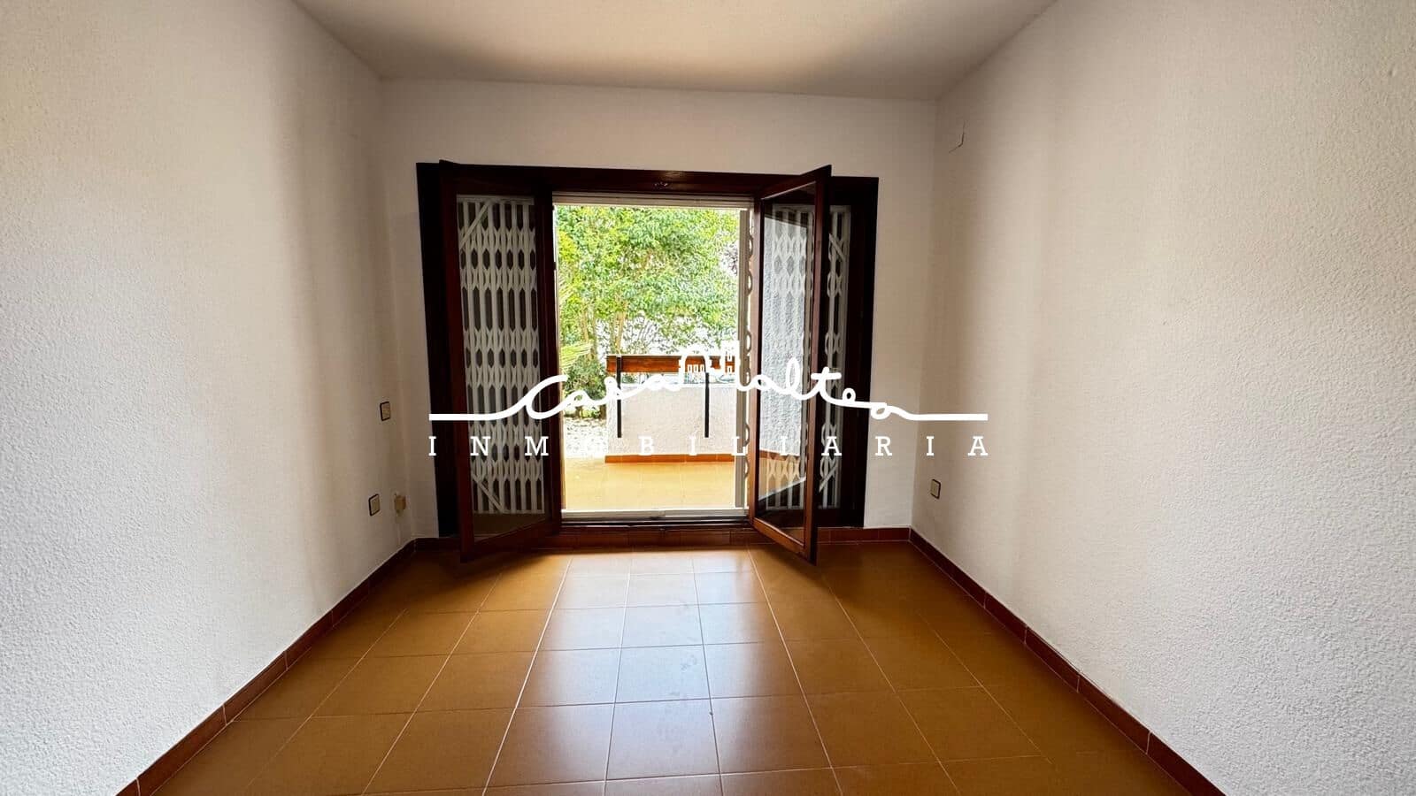 2 bedroom Apartment for sale in Alfaz del Pi / L'Alfas del Pi - € 235,000 (Ref: 9161173)