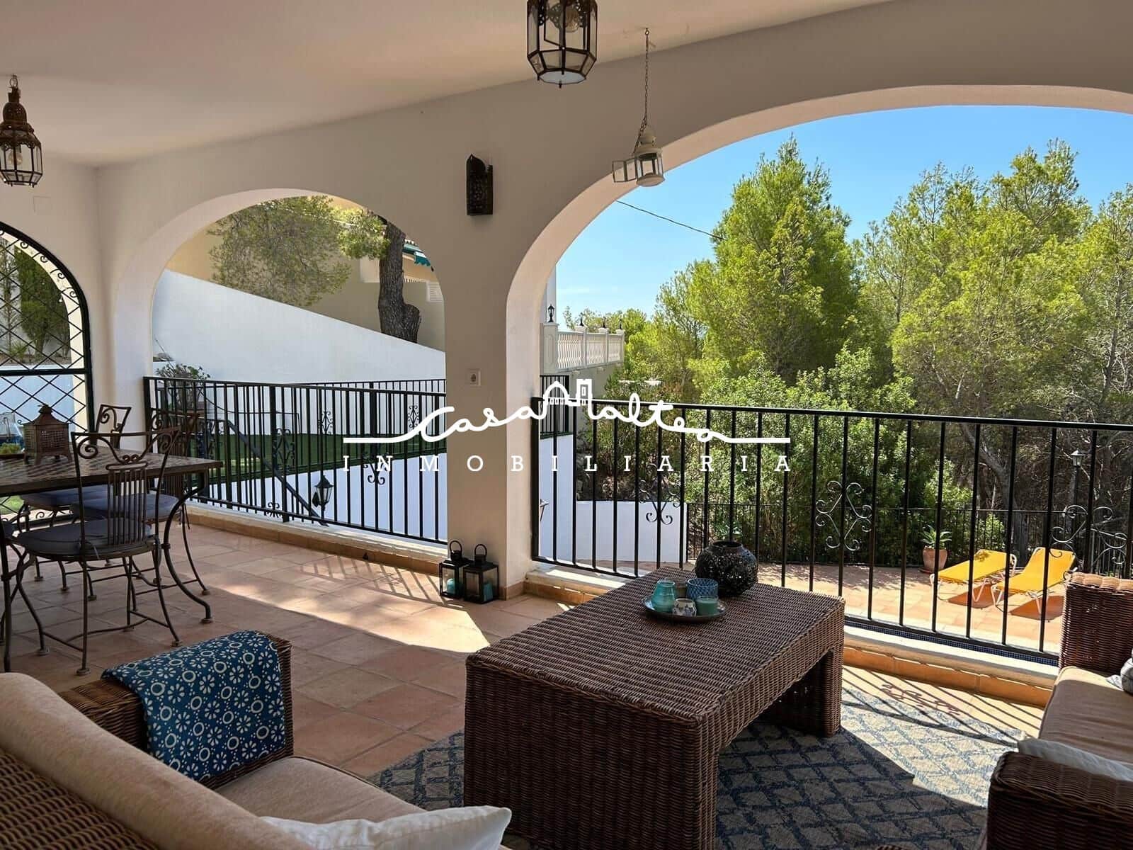 5 bedroom Villa for sale in Altea la Vella with pool garage - € 750,000 (Ref: 9163947)