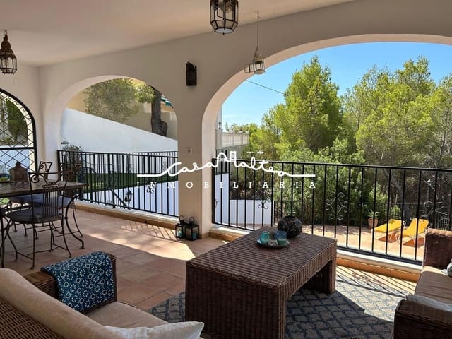 5 bedroom Villa for sale in Altea la Vella, Altea with pool garage - € 750,000 (Ref: 9163947)