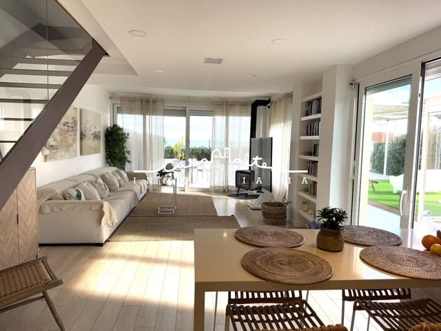 Chalet de 2 habitaciones en La Vega - Marenyet, Cullera en venta con piscina - 795.000 € (Ref: 9163948)