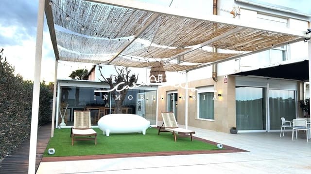 Chalet de 2 habitaciones en La Vega - Marenyet, Cullera en venta con piscina - 795.000 € (Ref: 9163948)