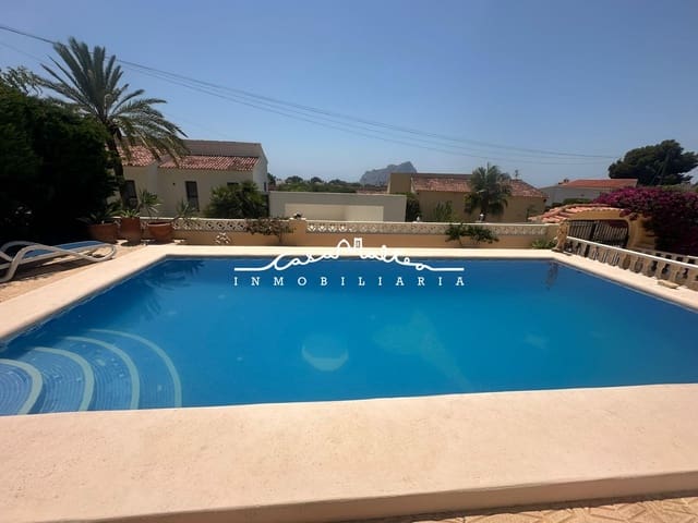 Chalet de 4 habitaciones en Calpe / Calp en venta - 485.000 € (Ref: 9177341)