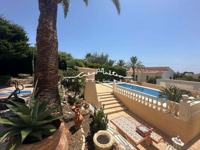 Chalet de 4 habitaciones en Calpe / Calp en venta - 485.000 € (Ref: 9177341)