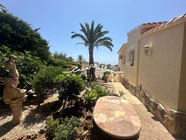 Chalet de 4 habitaciones en Calpe / Calp en venta - 485.000 € (Ref: 9177341)