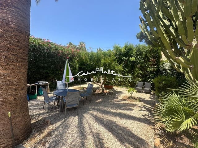 Chalet de 4 habitaciones en Calpe / Calp en venta - 485.000 € (Ref: 9177341)