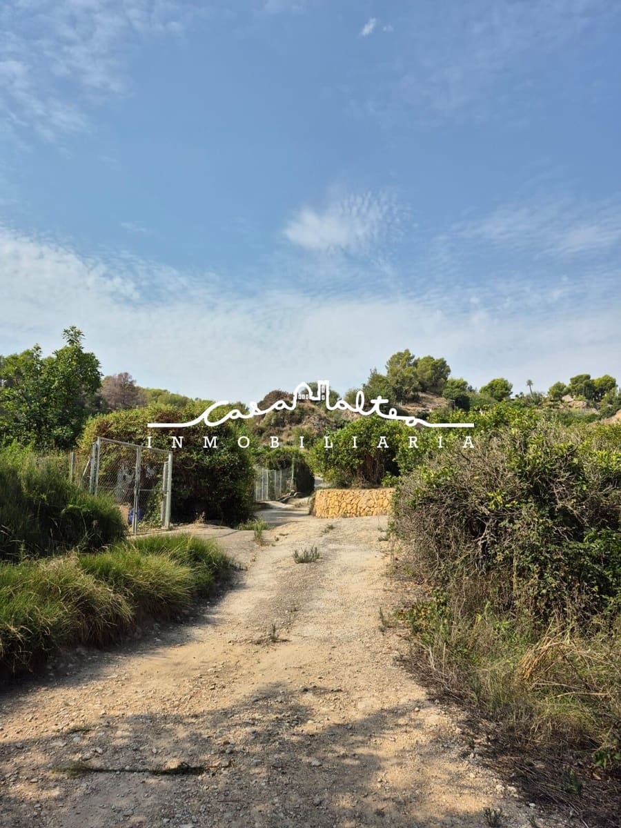 Grunde uden byggetilladelser til salg i La Nucia - € 68.000 (Ref: 9181150)