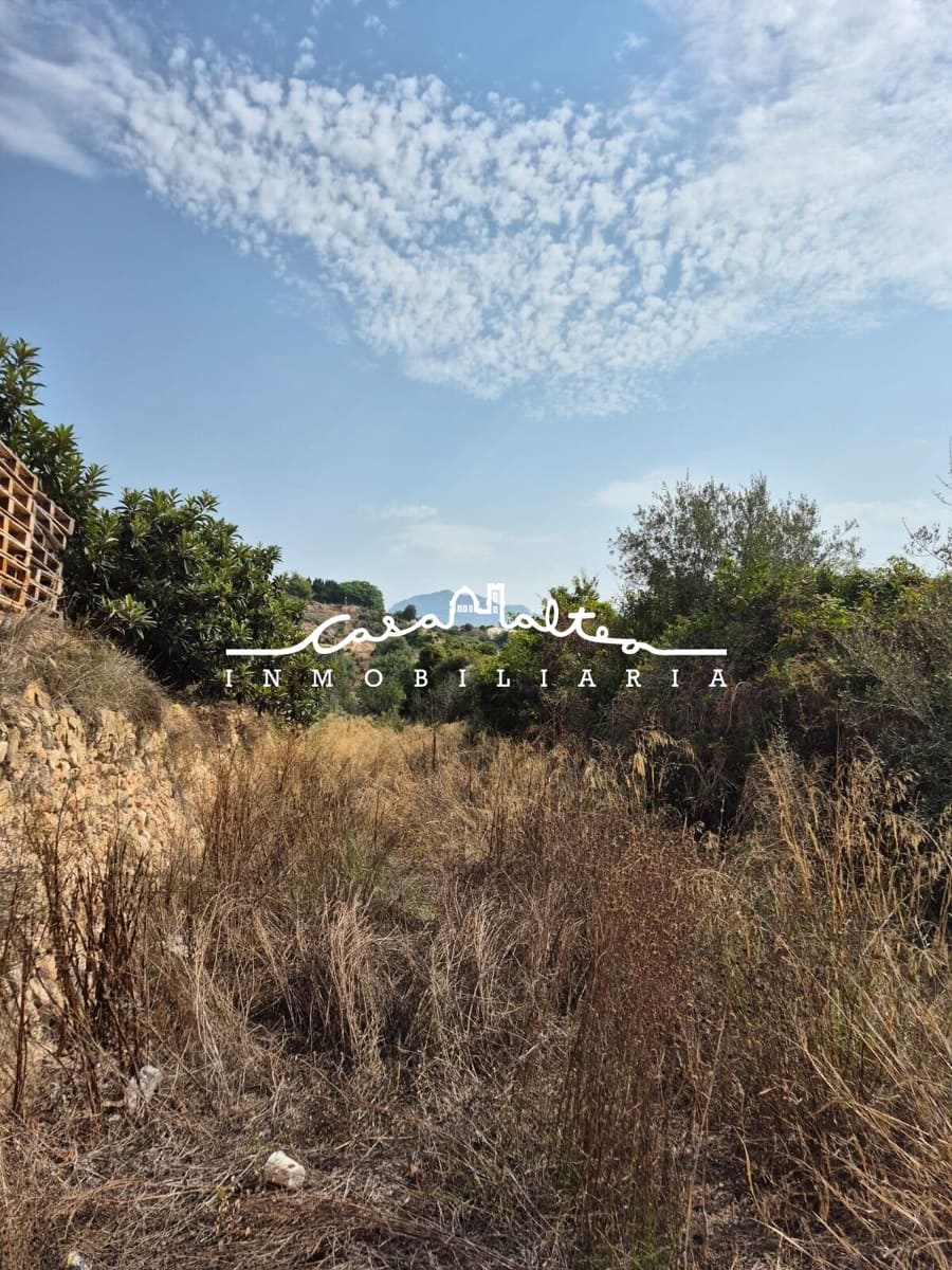 Grunde uden byggetilladelser til salg i La Nucia - € 68.000 (Ref: 9181150)