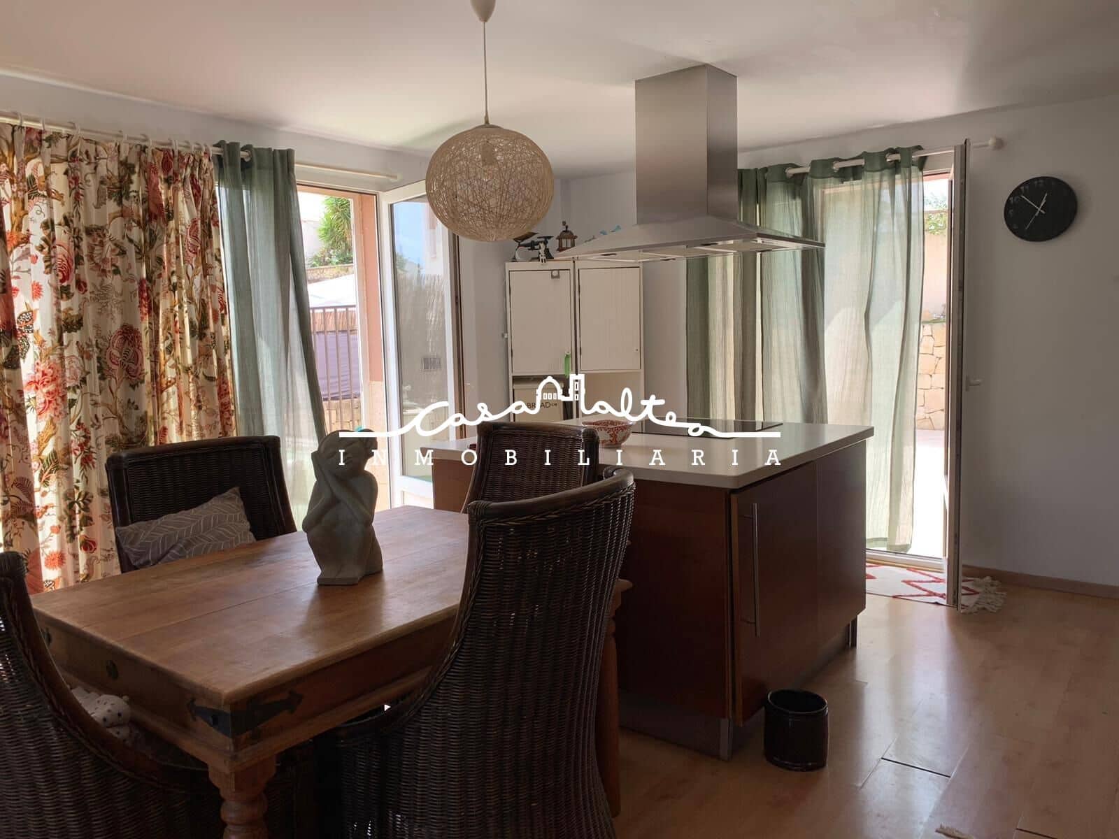 4 soveværelse Rækkehus til salg i Alfaz del Pi / L'Alfas del Pi med swimmingpool garage - € 398.000 (Ref: 9185617)