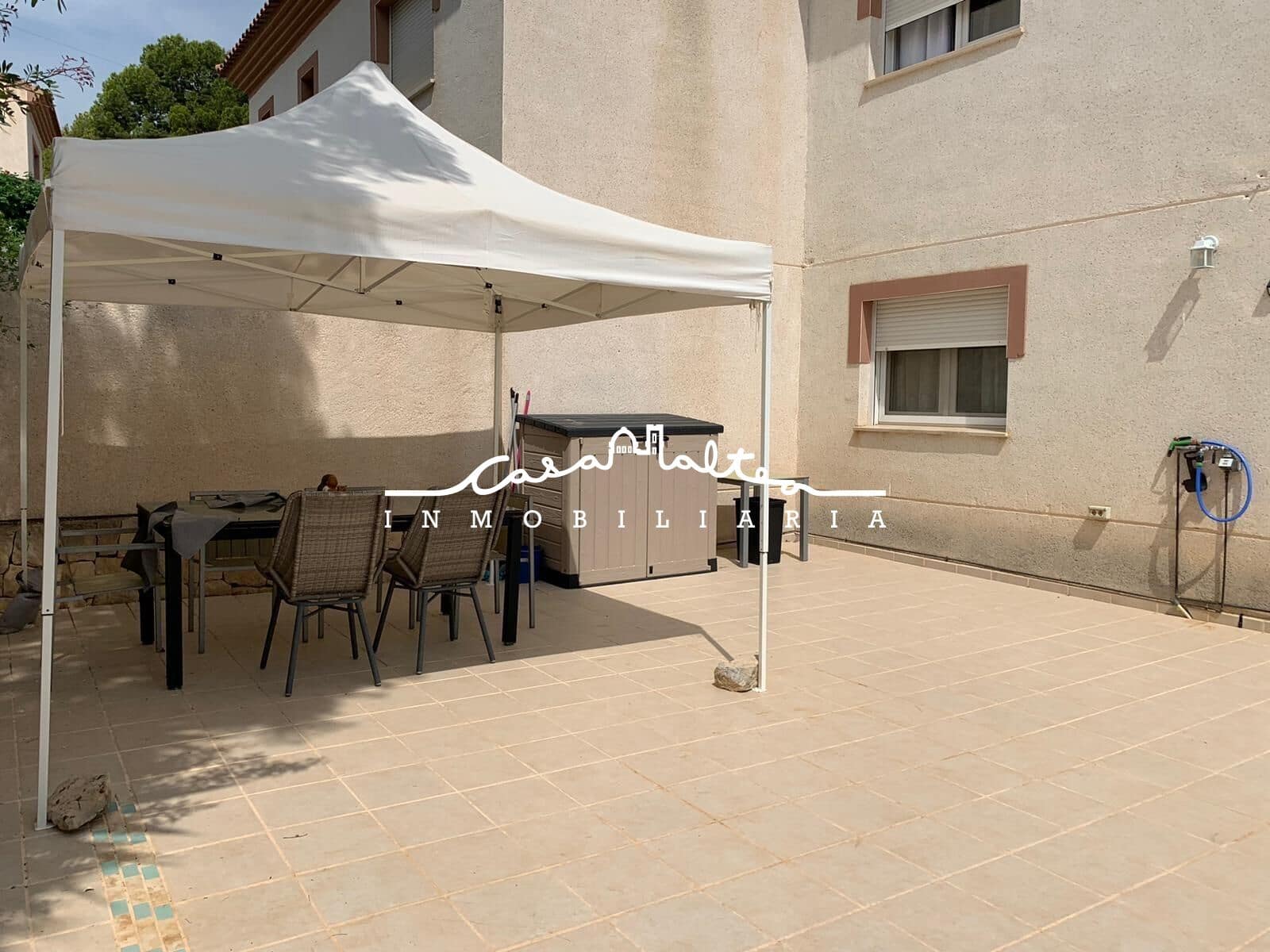 4 soveværelse Rækkehus til salg i Alfaz del Pi / L'Alfas del Pi med swimmingpool garage - € 398.000 (Ref: 9185617)