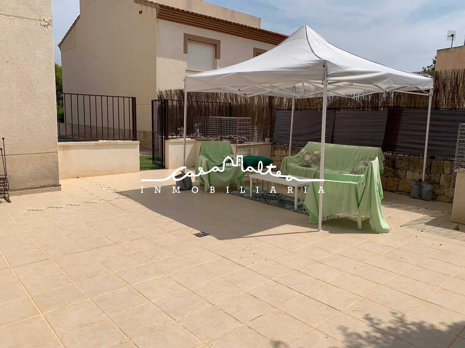 4 soveværelse Rækkehus til salg i Alfaz del Pi / L'Alfas del Pi med swimmingpool garage - € 398.000 (Ref: 9185617)