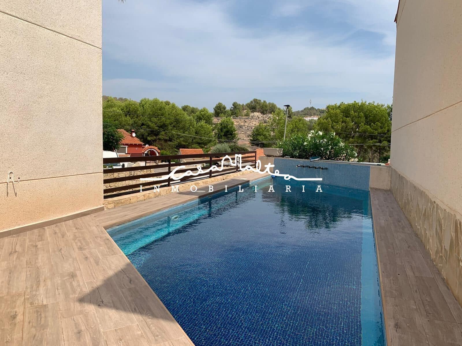 4 soveværelse Rækkehus til salg i Alfaz del Pi / L'Alfas del Pi med swimmingpool garage - € 398.000 (Ref: 9185617)