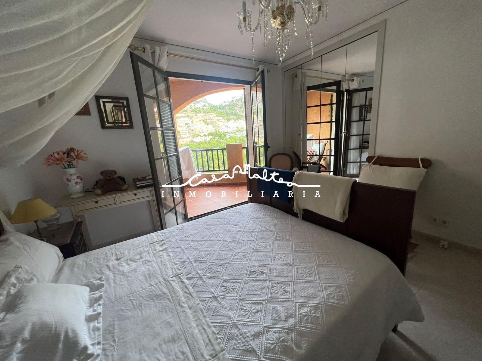 2 bedroom Apartment for sale in Altea with pool garage - € 275,000 (Ref: 9200646)