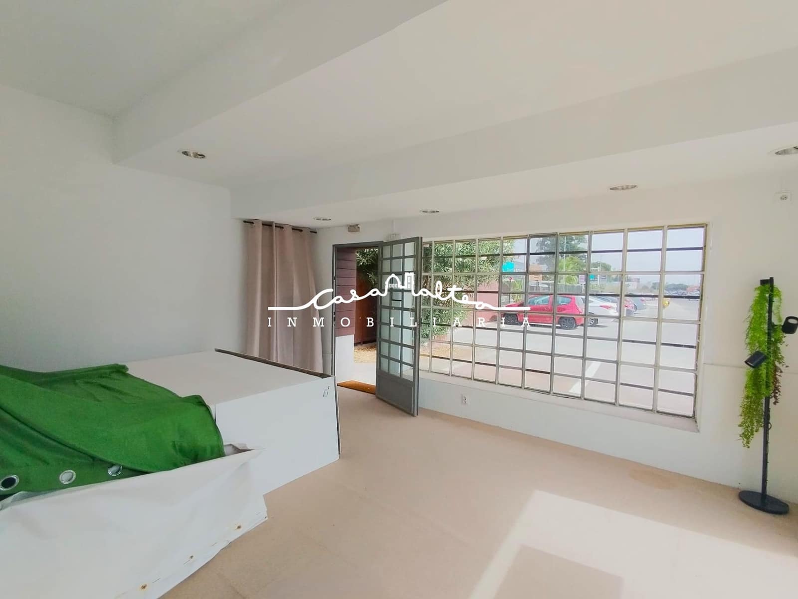 Commercial for rent in Albir - € 1,000 (Ref: 9215228)