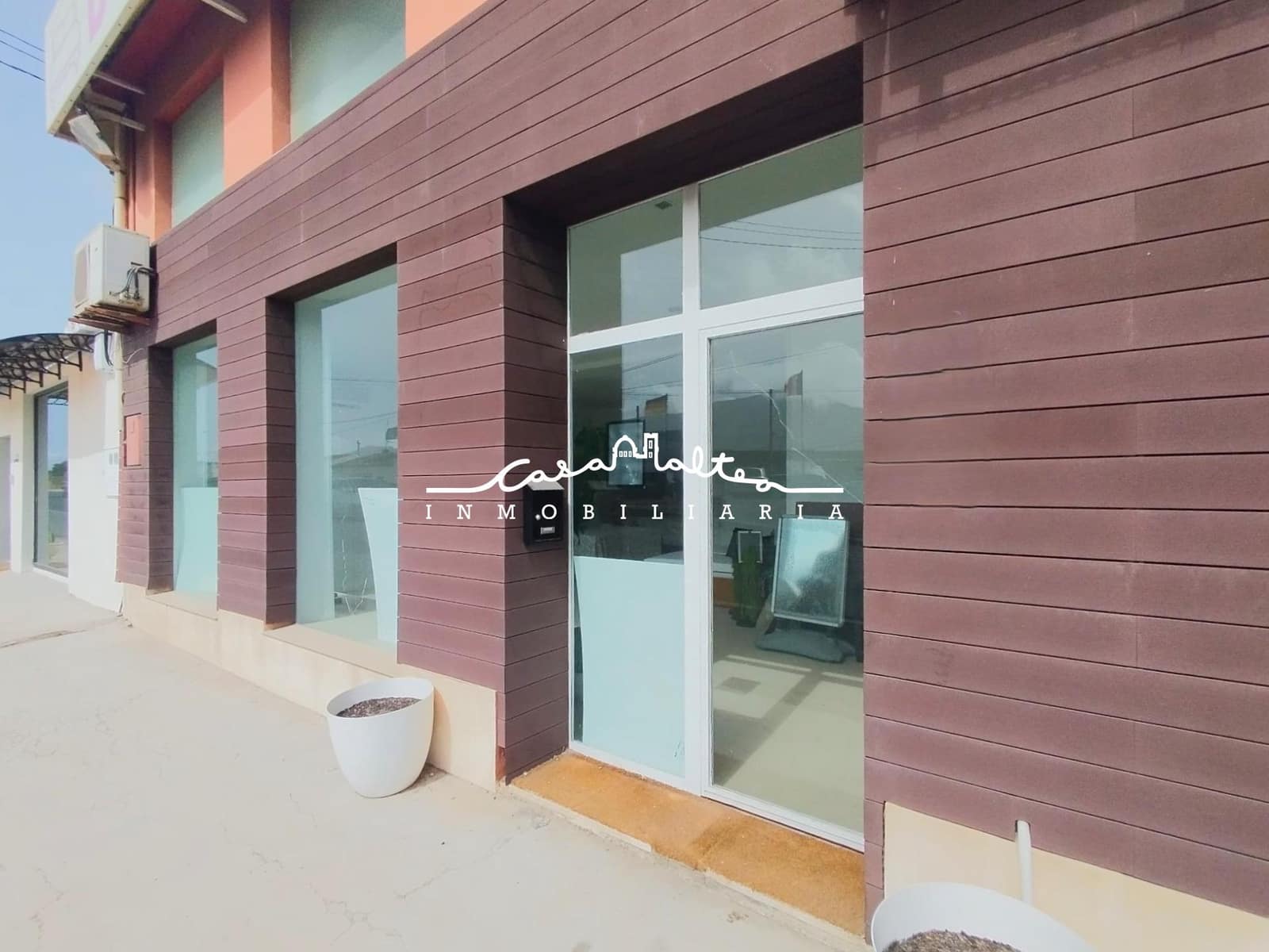 Commercial for rent in Albir - € 1,000 (Ref: 9215228)