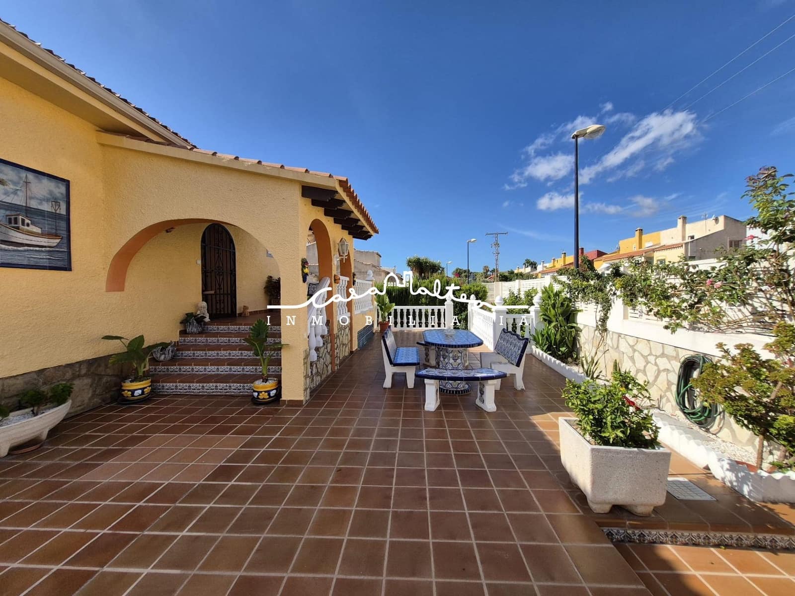 5 soveværelse Villa til salg i La Nucia med swimmingpool garage - € 625.000 (Ref: 9226891)