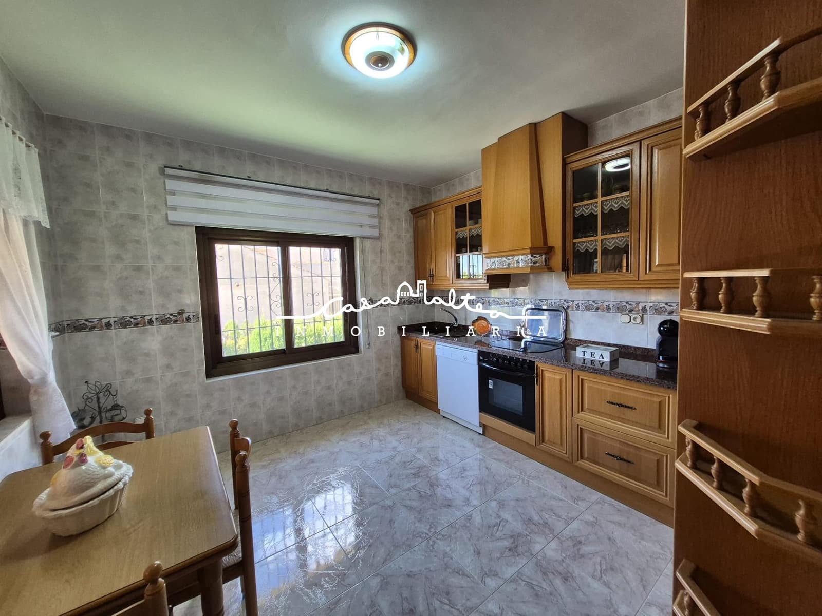 5 soveværelse Villa til salg i La Nucia med swimmingpool garage - € 625.000 (Ref: 9226891)