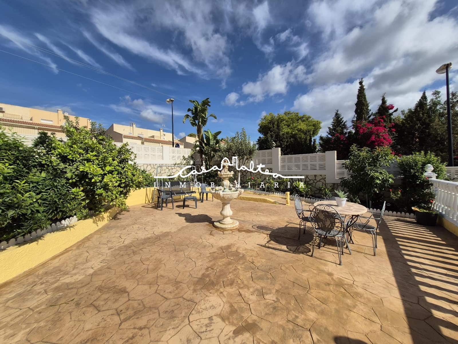 5 soveværelse Villa til salg i La Nucia med swimmingpool garage - € 625.000 (Ref: 9226891)