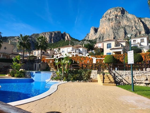 2 bedroom Villa for sale in Polop with pool - € 305,000 (Ref: 9262772)