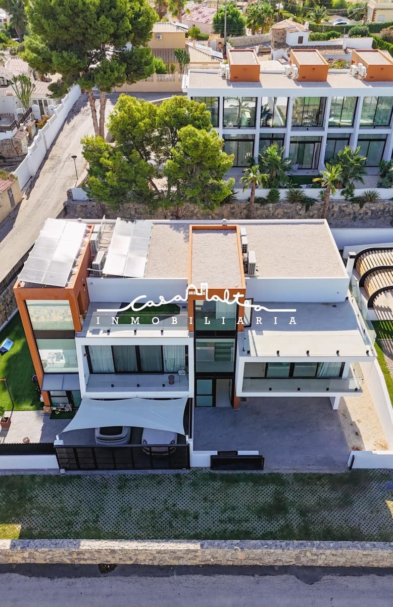 3 bedroom Townhouse for sale in Calpe / Calp with pool garage - € 755,000 (Ref: 9262775)