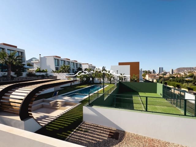 3 bedroom Townhouse for sale in Calpe / Calp with pool garage - € 755,000 (Ref: 9262775)