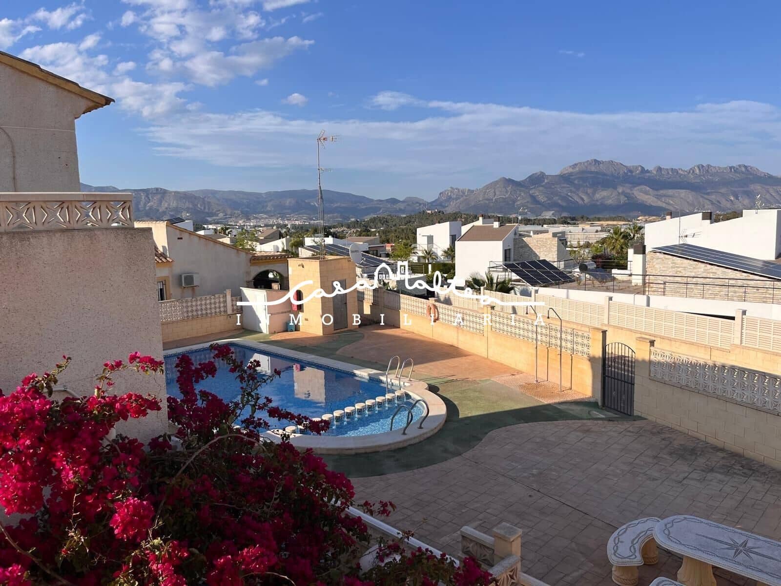 3 bedroom Villa for sale in Polop with pool - € 250,000 (Ref: 9264689)