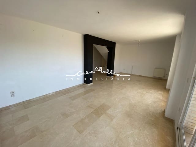 Chalet de 4 habitaciones en La Nucia en venta - 330.000 € (Ref: 9276487)