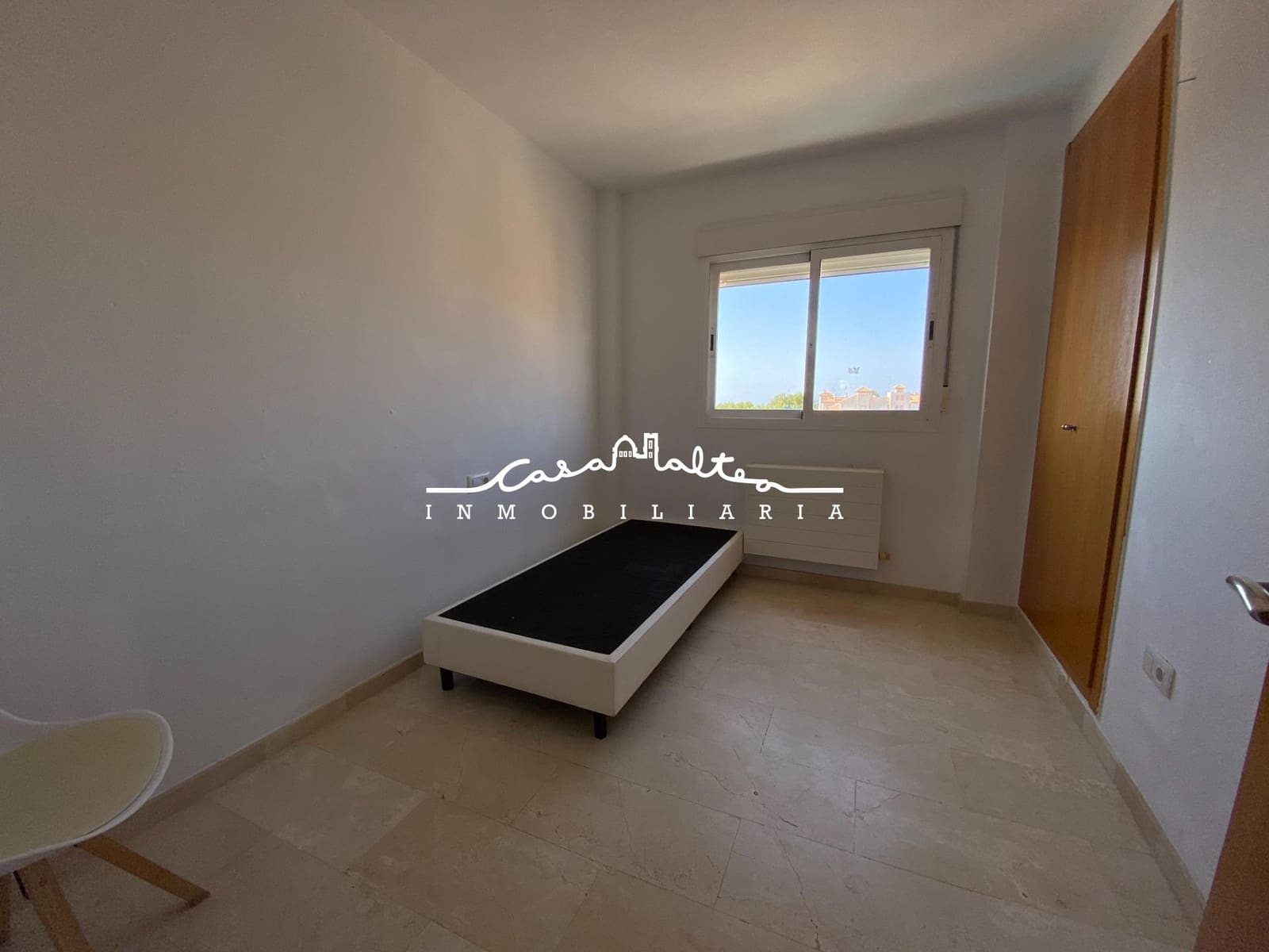 Chalet de 4 habitaciones en La Nucia en venta - 330.000 € (Ref: 9276487)