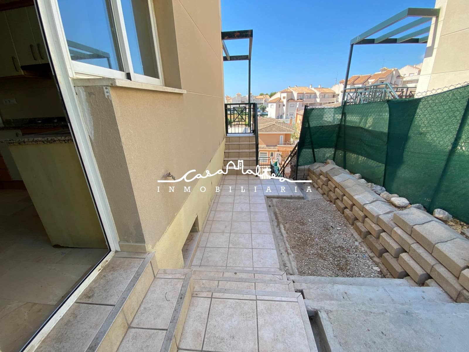 Chalet de 4 habitaciones en La Nucia en venta - 330.000 € (Ref: 9276487)