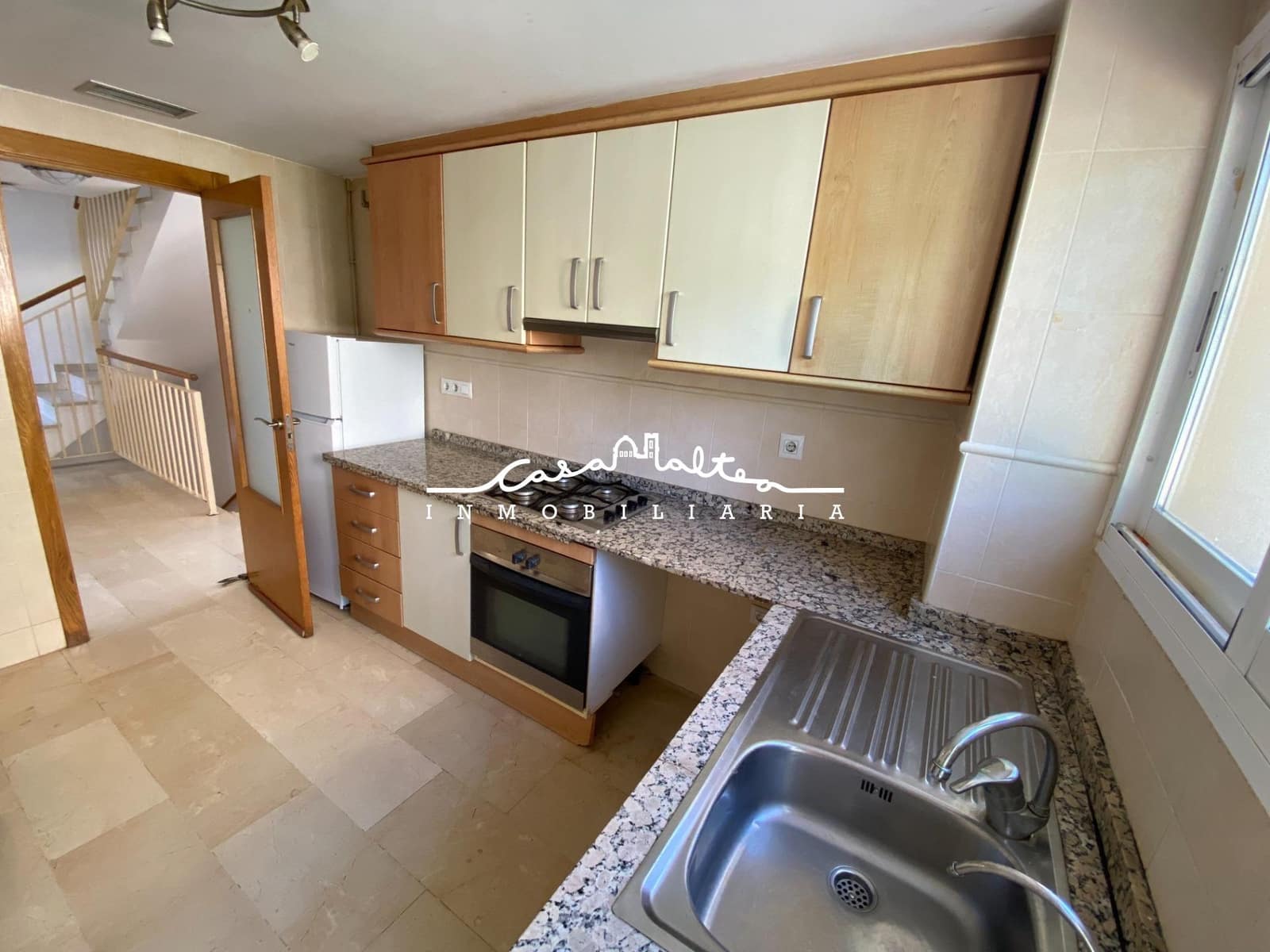 Chalet de 4 habitaciones en La Nucia en venta - 330.000 € (Ref: 9276487)