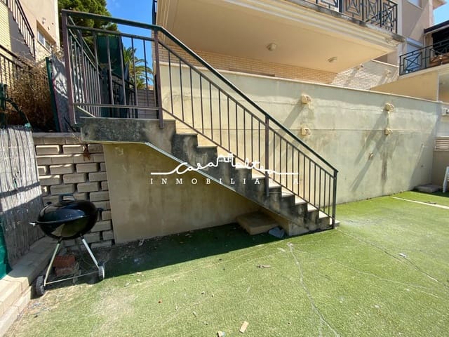 Chalet de 4 habitaciones en La Nucia en venta - 330.000 € (Ref: 9276487)