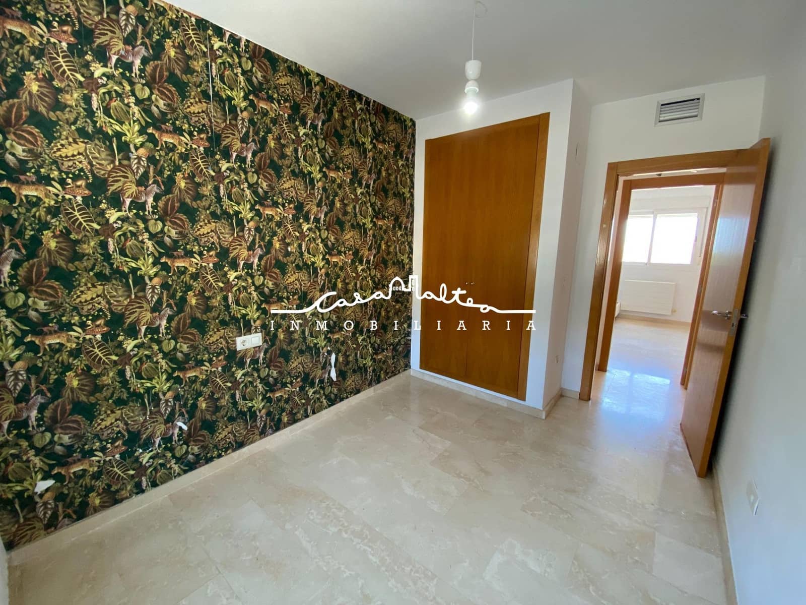 Chalet de 4 habitaciones en La Nucia en venta - 330.000 € (Ref: 9276487)