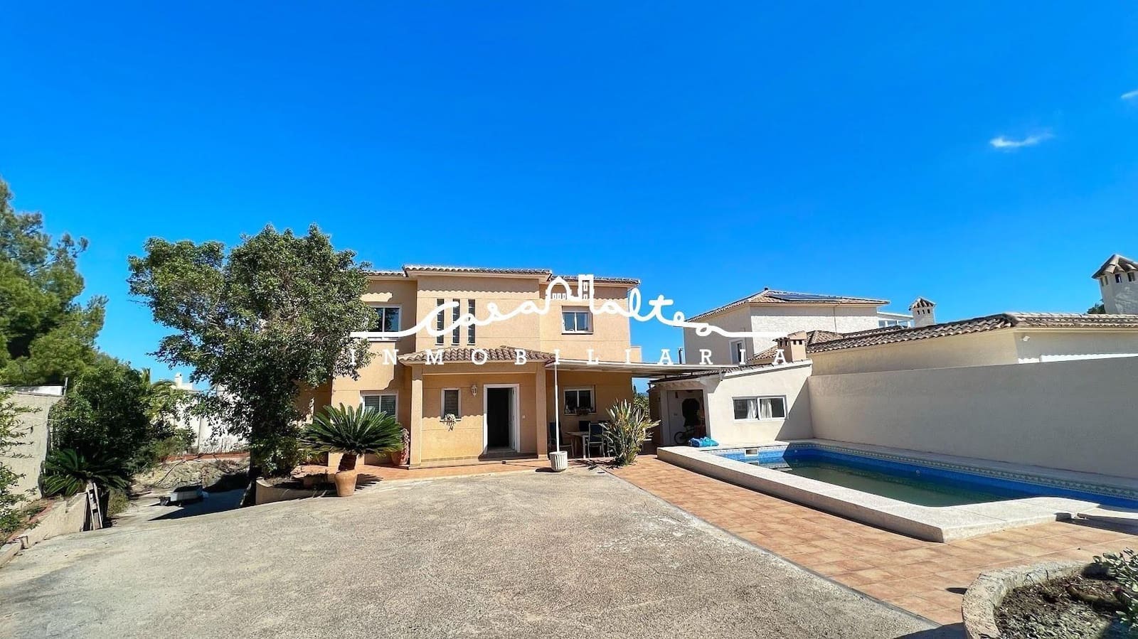 Chalet de 3 habitaciones en La Nucia en alquiler con piscina - 1.700 € (Ref: 9285349)