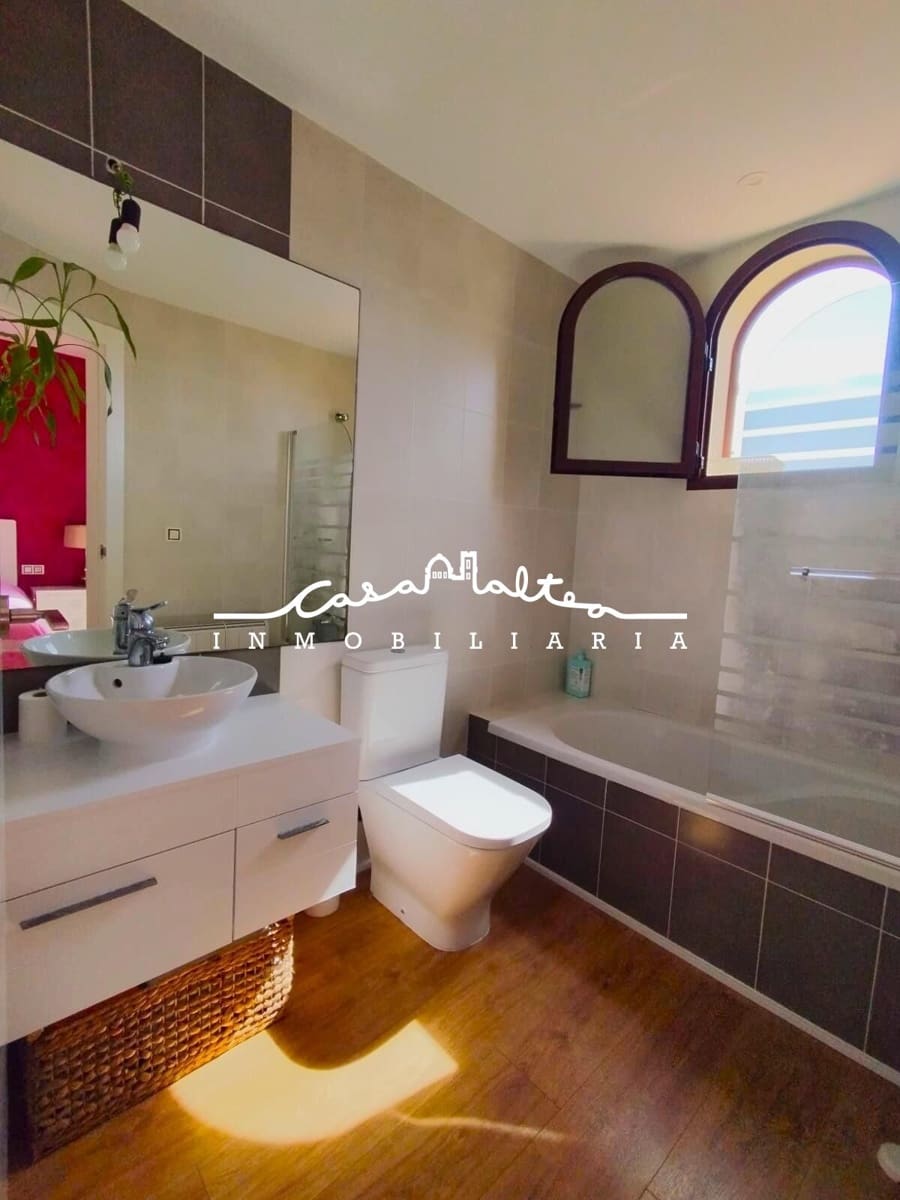 4 chambre Villa/Maison à vendre à Polop avec piscine - 450 000 € (Ref: 9303706)