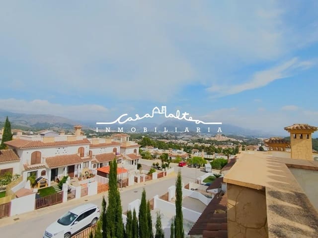 4 chambre Villa/Maison à vendre à Polop avec piscine - 450 000 € (Ref: 9303706)