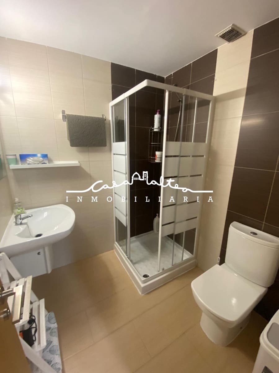 3 Zimmer Reihenhaus zu verkaufen in Calpe / Calp mit Pool - 280.000 € (Ref: 9311051)