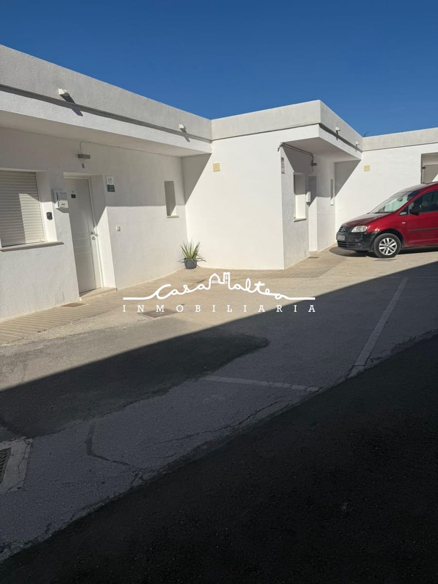 2 makuuhuone Huvila vuokrattavana paikassa Calpe / Calp mukana uima-altaan - 1 300 € (Ref: 9347603)