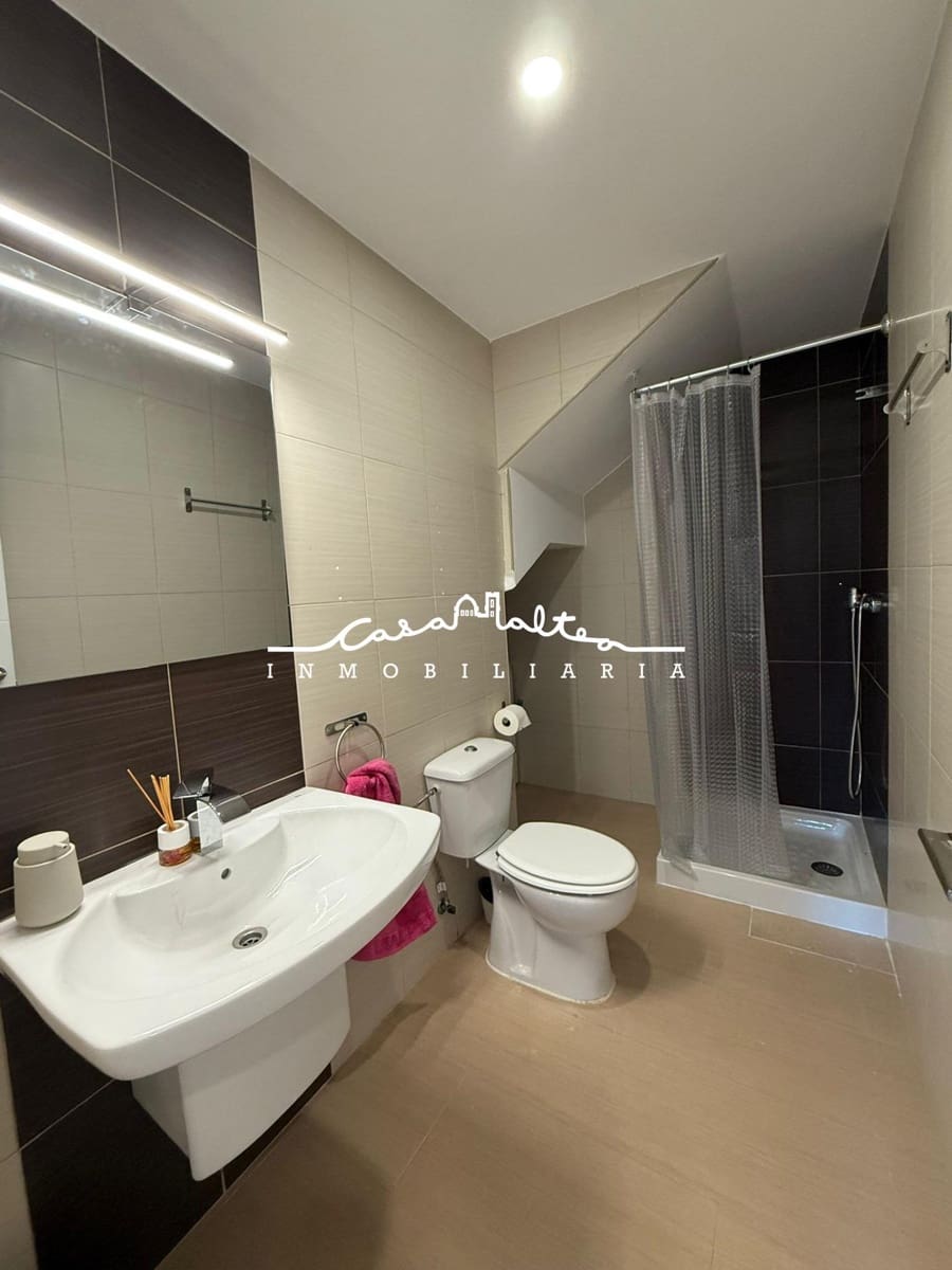 2 makuuhuone Huvila vuokrattavana paikassa Calpe / Calp mukana uima-altaan - 1 300 € (Ref: 9347603)