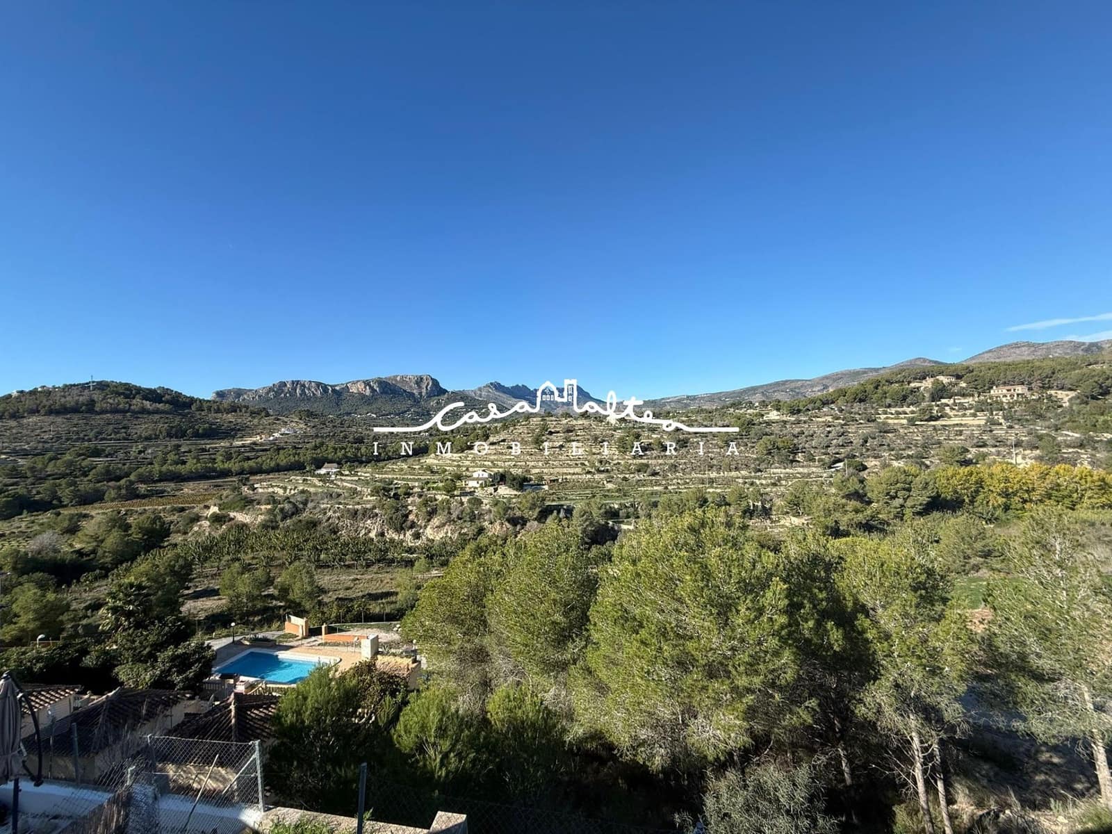 2 makuuhuone Huvila vuokrattavana paikassa Calpe / Calp mukana uima-altaan - 1 300 € (Ref: 9347603)