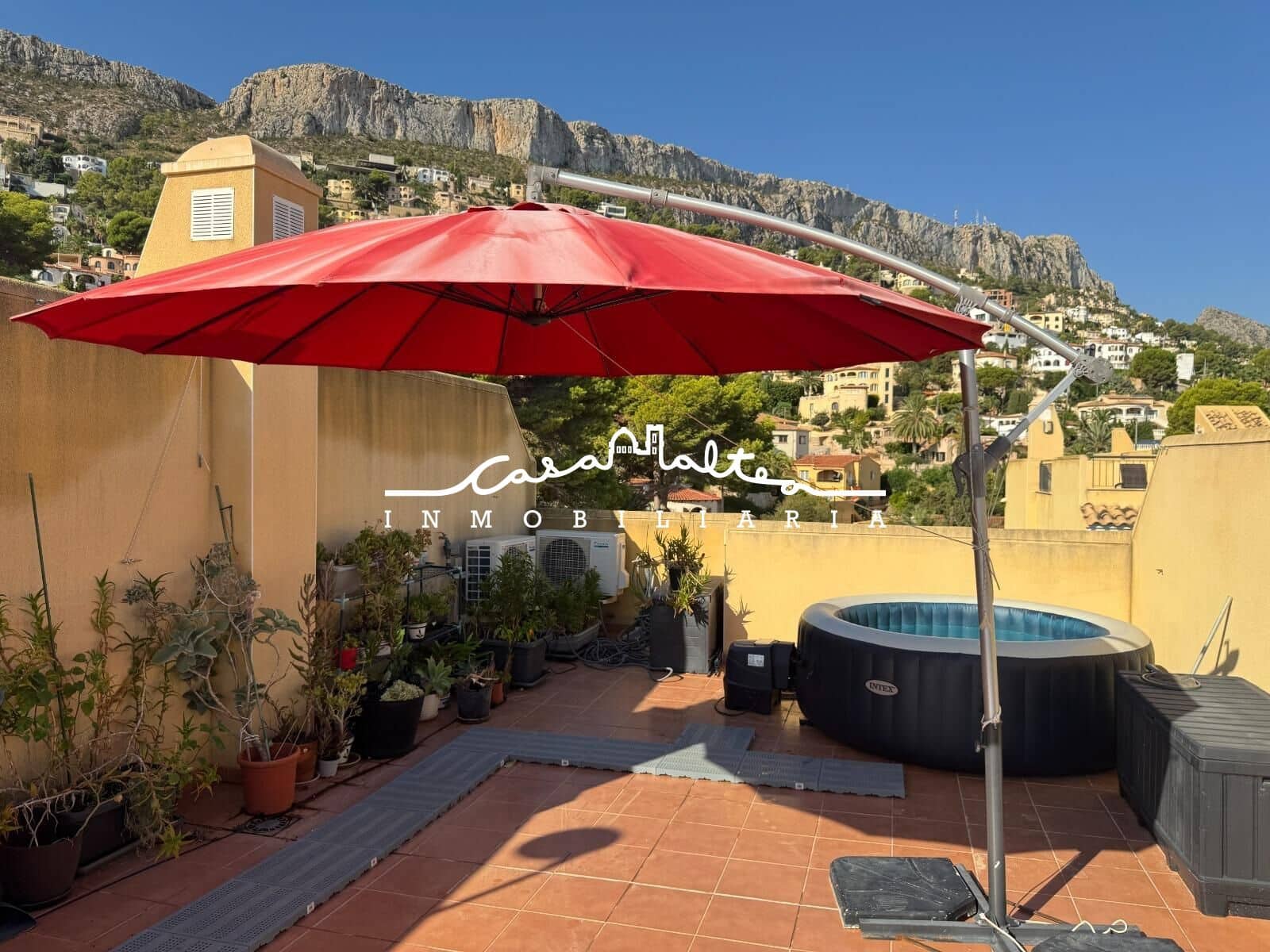 Bungalow de 3 habitaciones en Calpe / Calp en venta con piscina garaje - 390.000 € (Ref: 9349710)