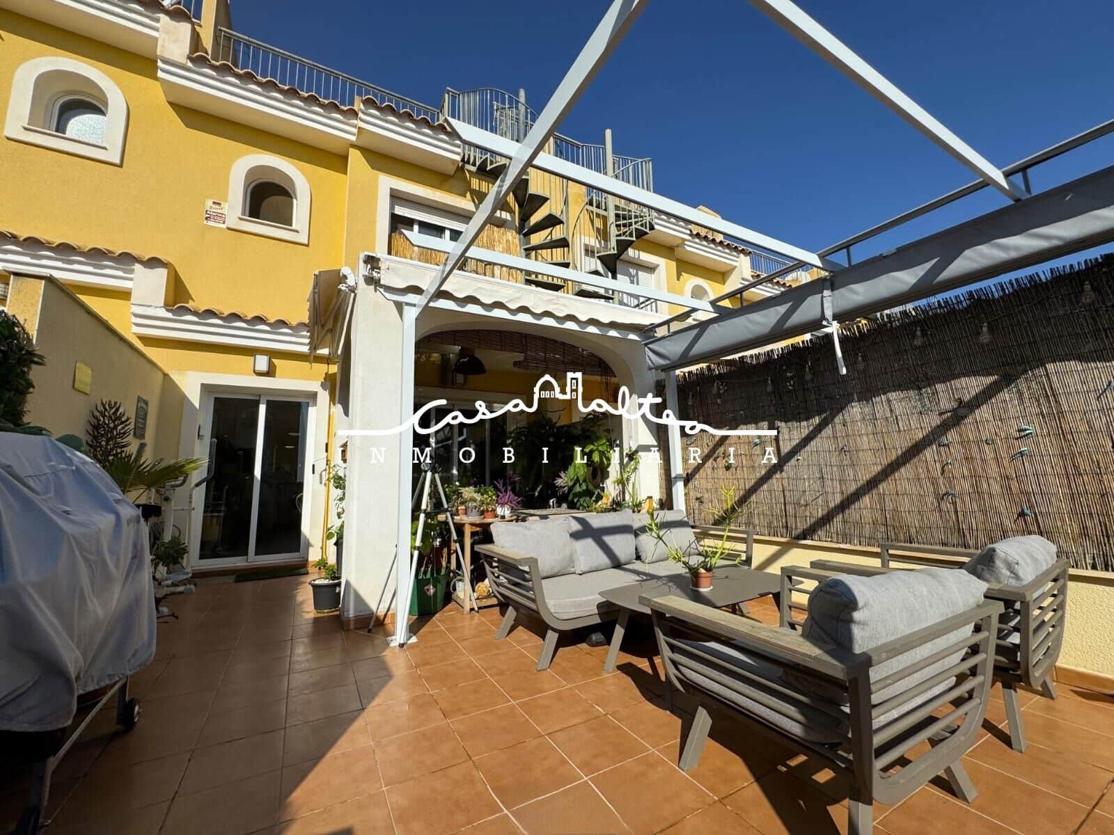 Bungalow de 3 habitaciones en Calpe / Calp en venta con piscina garaje - 390.000 € (Ref: 9349710)