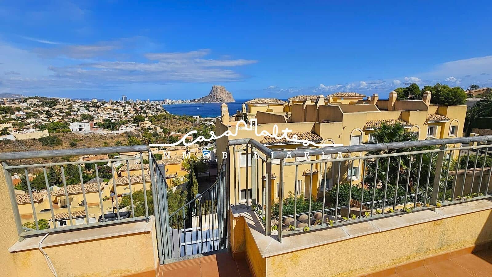 Bungalow de 3 habitaciones en Calpe / Calp en venta con piscina garaje - 390.000 € (Ref: 9349710)