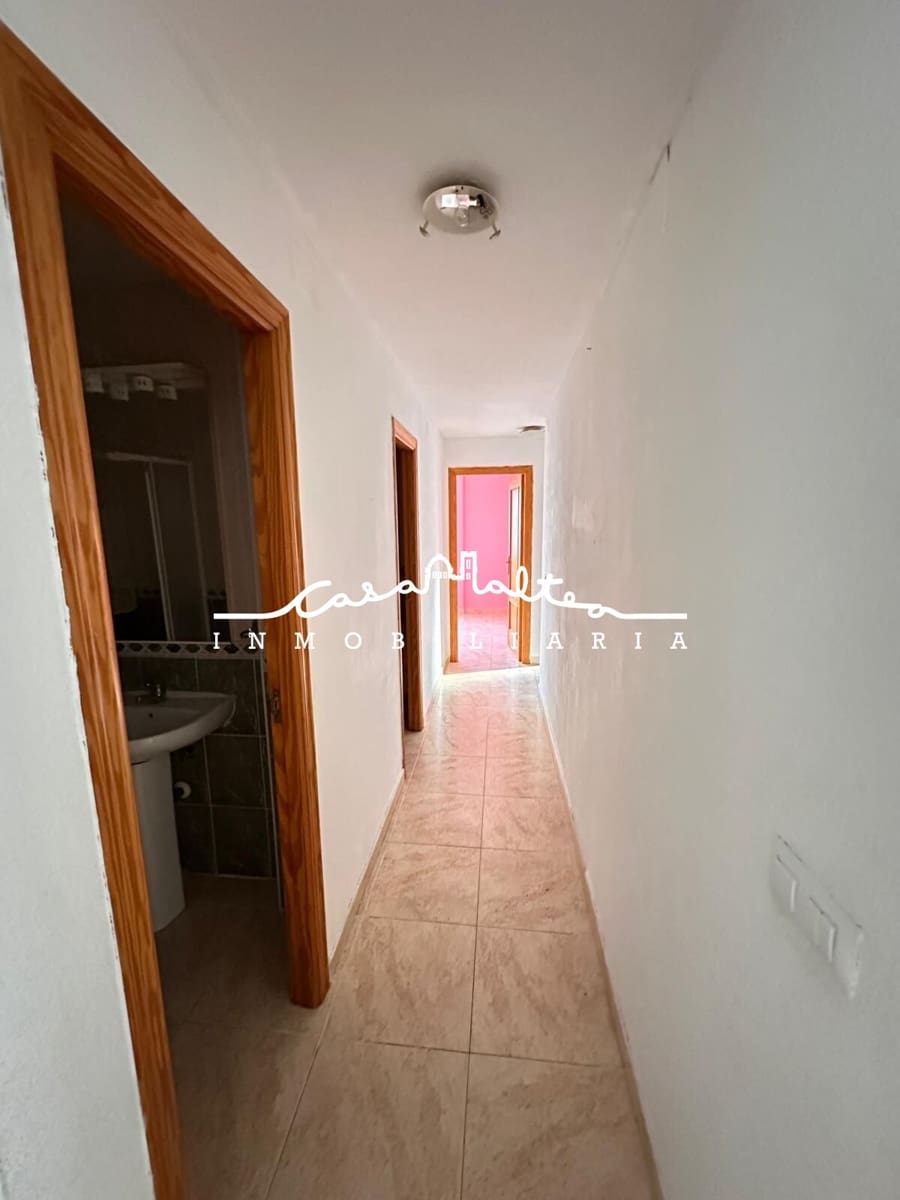 5 soveværelse Rækkehus til salg i La Nucia - € 323.000 (Ref: 9356000)