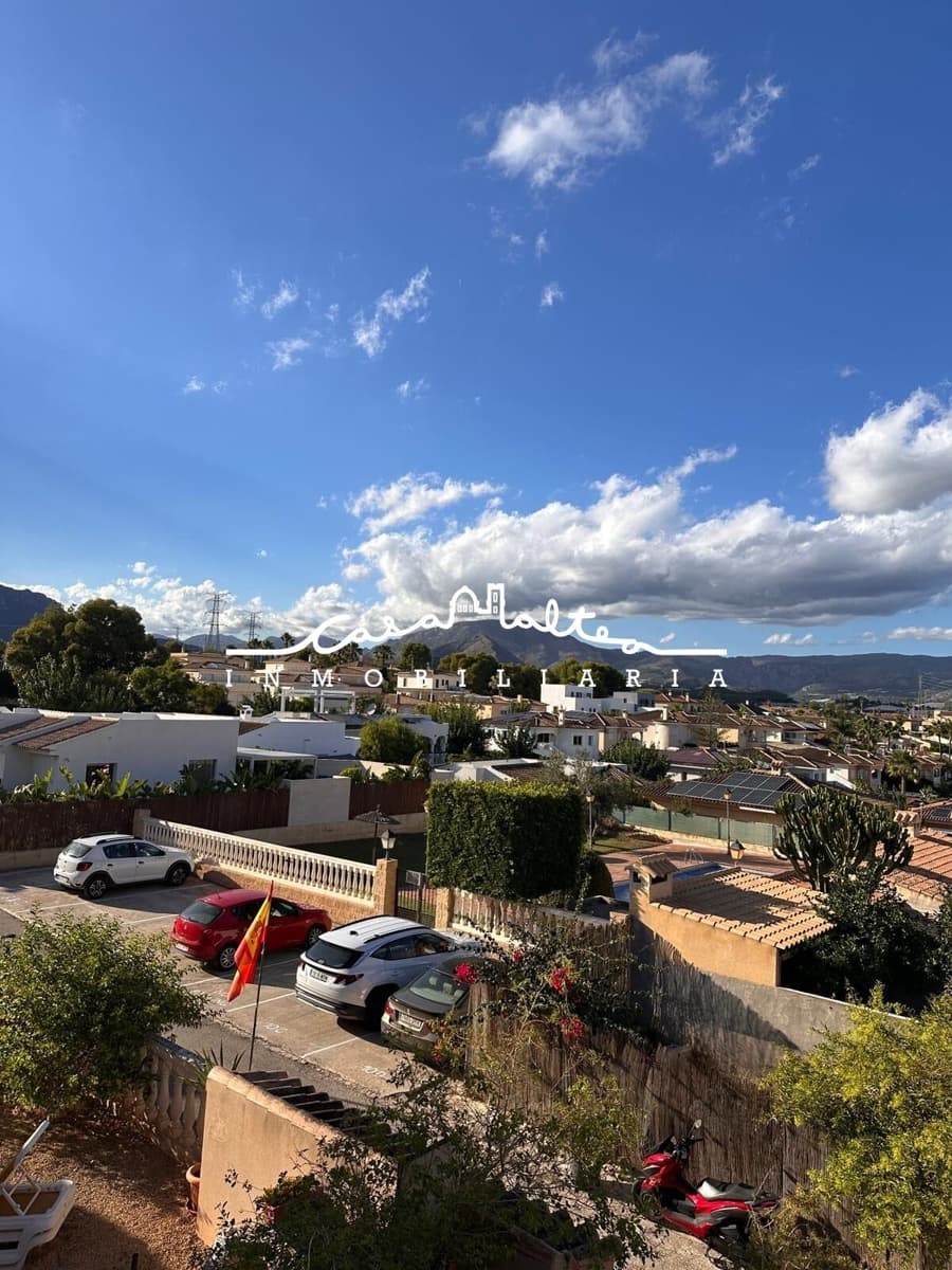 5 soveværelse Rækkehus til salg i La Nucia - € 323.000 (Ref: 9356000)