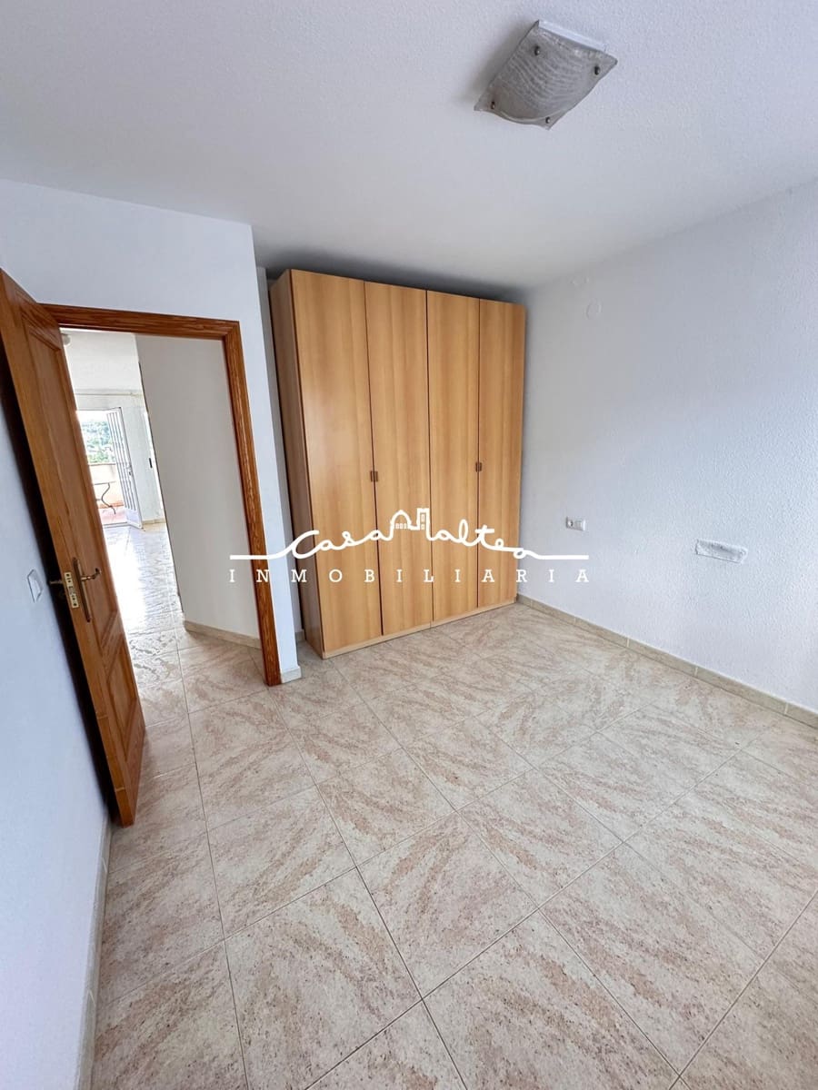 5 soveværelse Rækkehus til salg i La Nucia - € 323.000 (Ref: 9356000)